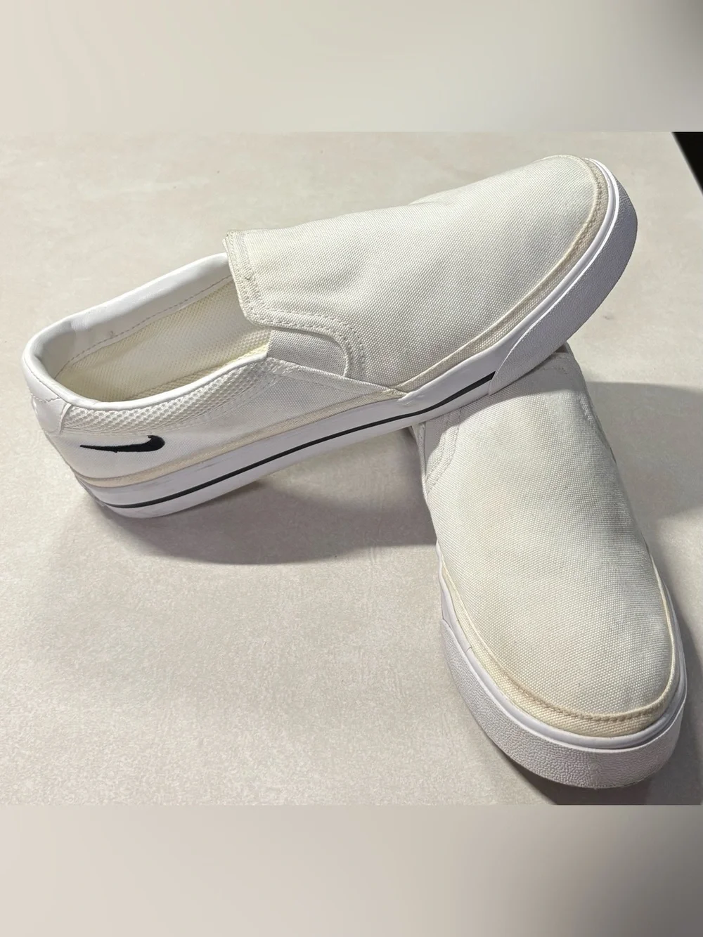 Nike Court Legacy Slip On Sneakers Womens Size 10 White Canvas Comfort Casual